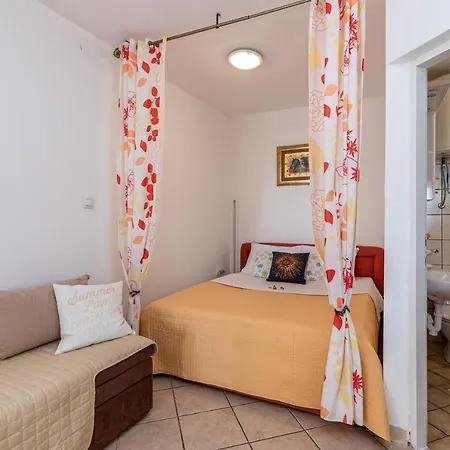 Alenka - Happy Apartment