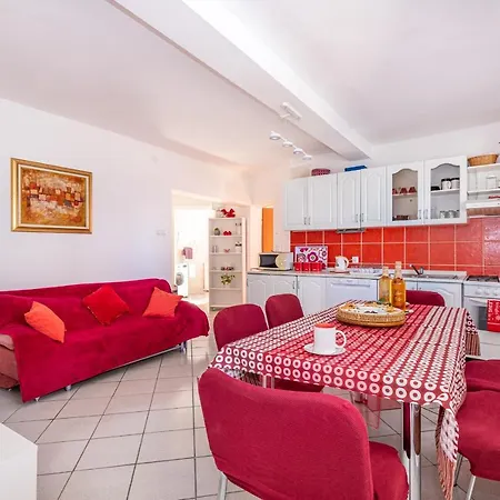 Alenka - Happy Apartment *