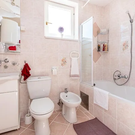Alenka - Happy Apartment Sibenik